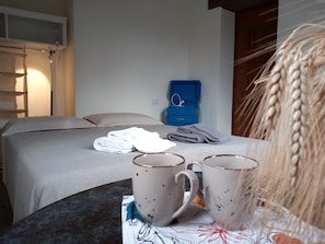 2 quartos, Wi-Fi de cortesia, roupa de cama