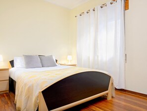 3 Schlafzimmer, schallisolierte Zimmer, Bügeleisen/Bügelbrett