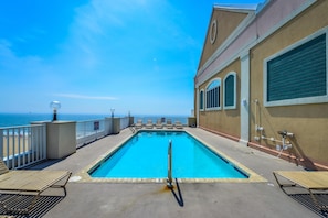 Piscine couverte
