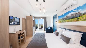 Superior Room | Desk, free WiFi, bed sheets