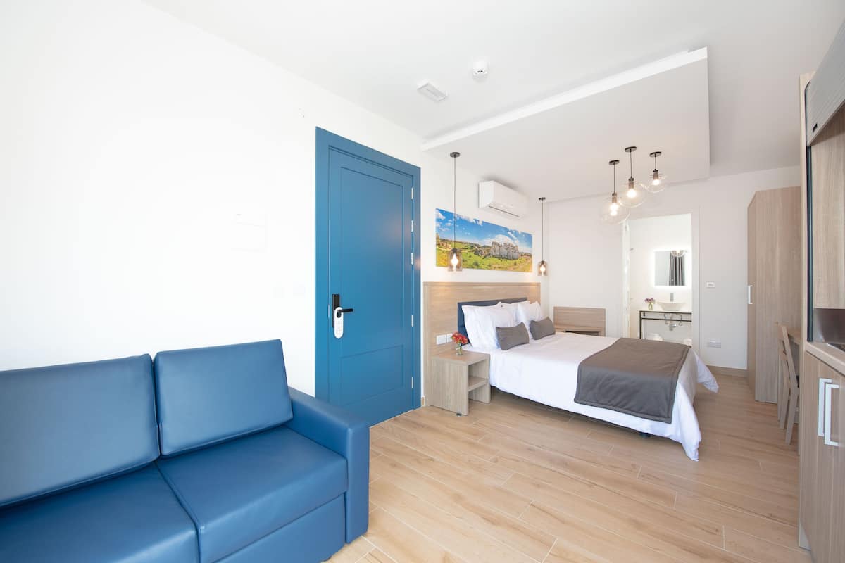 Superior szoba | Íróasztal, ingyenes wifi és ágynemű