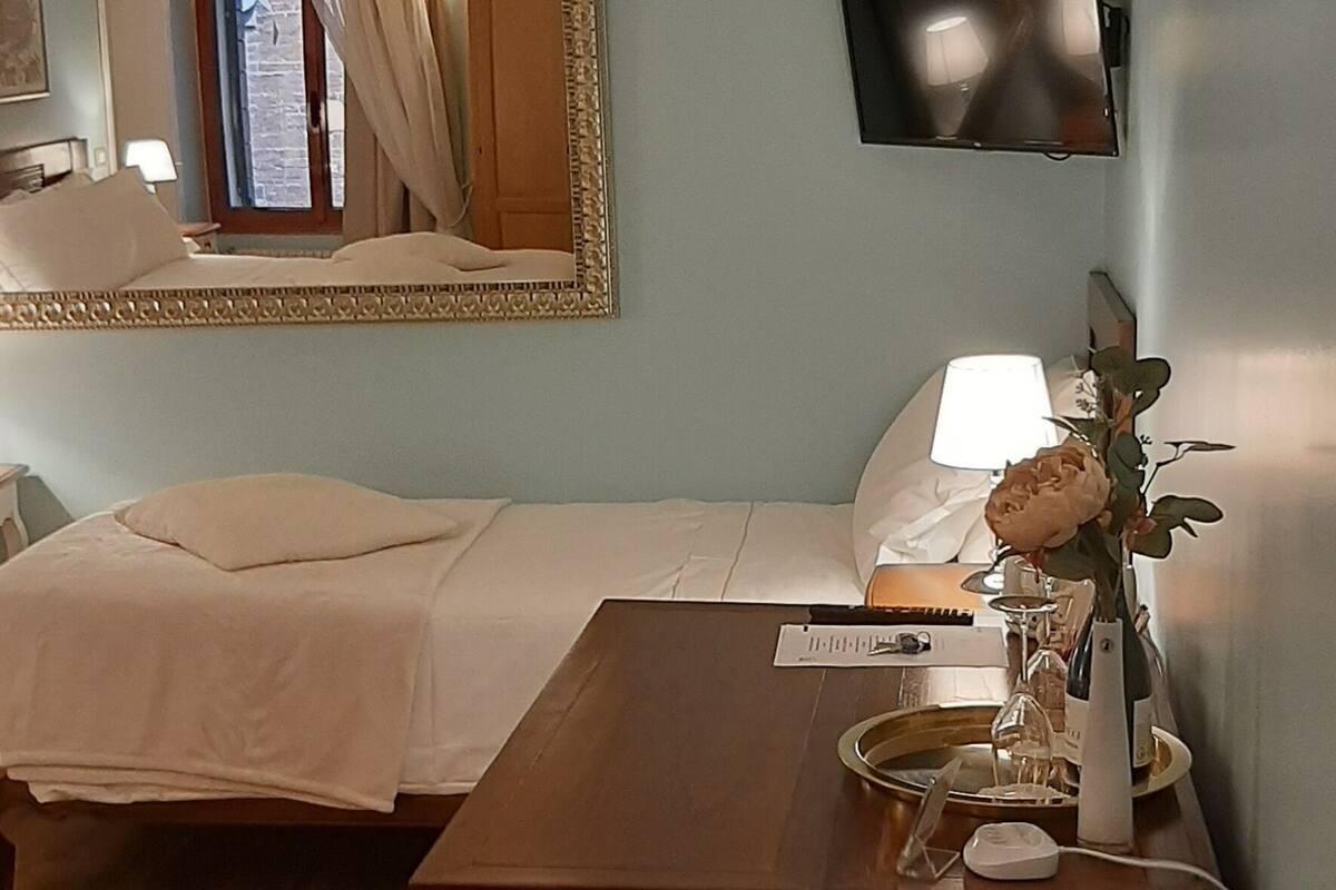 Phòng 4 dành cho gia đình | Bộ đồ giường cao cấp, chăn bông 
