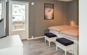 4 bedrooms, free WiFi