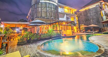 Townhouse Oak Signature Hotel