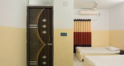 Hotel Al Sarwar - Deluxe Twin Room