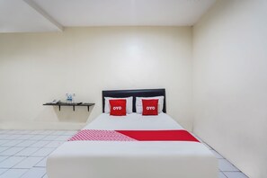 Quarto casal luxo | Escrivaninha, Wi-Fi de cortesia, roupa de cama