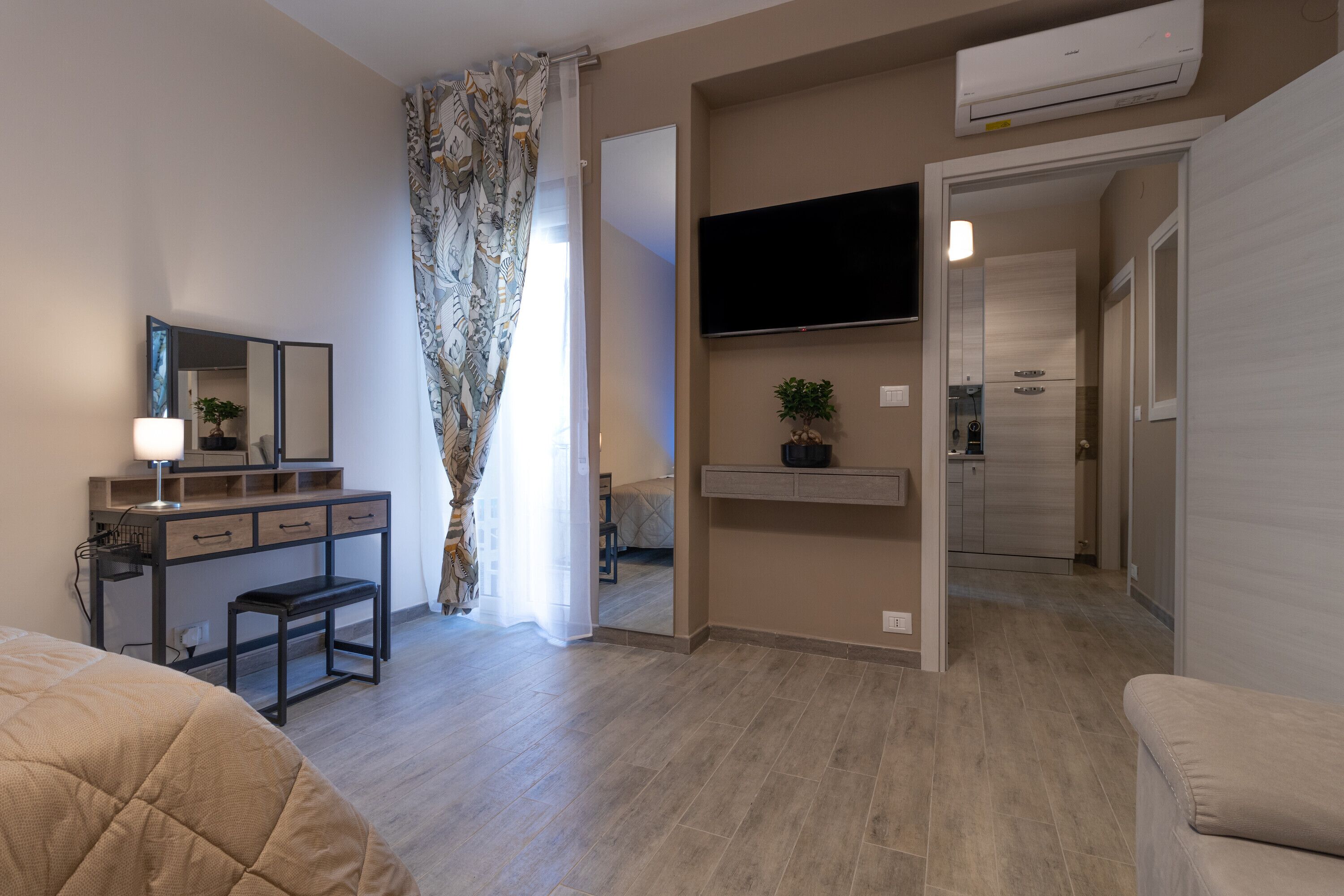 1 chambre, fer et planche à repasser, Wi-Fi gratuit, draps fournis