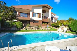 Pool - Villa 'Carme' with Sea View, Wi-Fi and Air Conditioning (Calonge)