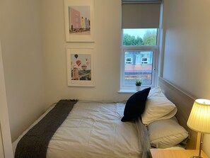 Standard-Apartment | 2 Schlafzimmer, kostenloses WLAN, Bettwäsche