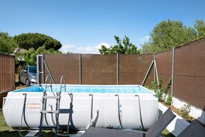 Property grounds - Holiday Home 'Los Olivos' with Private Pool, Wi-Fi and Air Conditioning (Barbate)