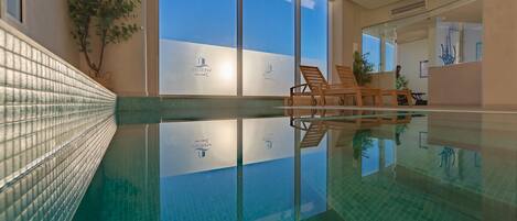 Piscine couverte, piscine chauffée