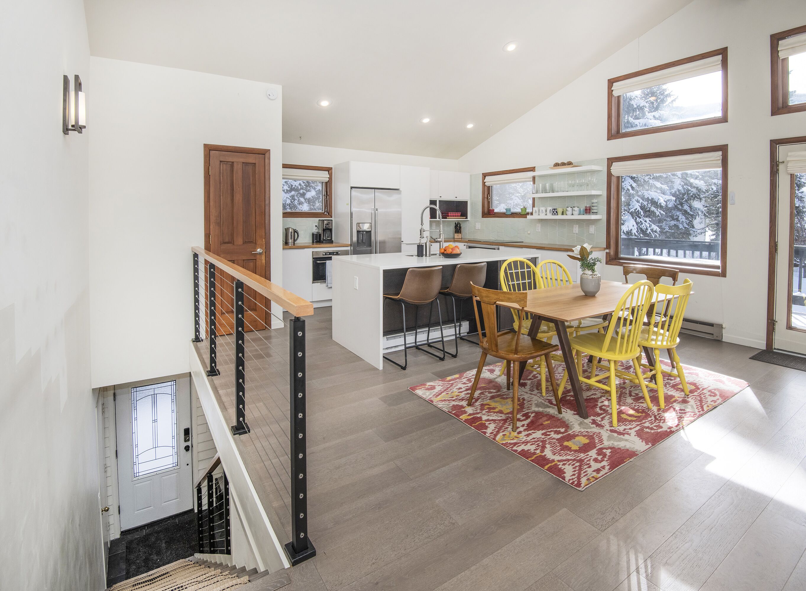 Kylskåp, mikrovågsugn, ugn och spishäll