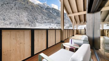 Deluxe Apartment, 3 Bedrooms, Sauna, Mountain View | Terrace/patio