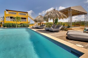 Piscina externa