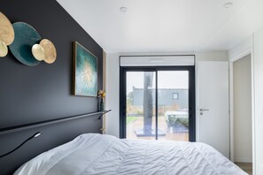 2 bedrooms, iron/ironing board, free WiFi
