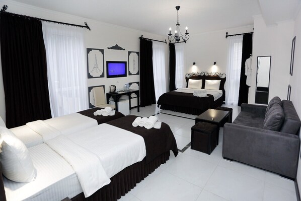 Quadruple Room | Premium bedding, in-room safe, desk, free WiFi - The one terrace hotel (Tbilisi)