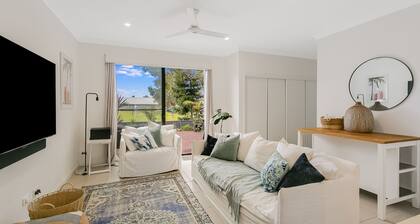 The Villa at Fraser Cove - Modern Northern Rivers Villa - Pet Friendly - Min. 3 Night Stays!