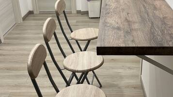 Télévision LED de 32 pouces avec chaßnes numériques, télévision