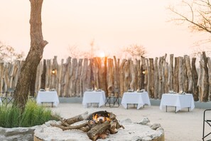 Outdoor banquet area - The Orpen Kruger (Bushbuckridge)