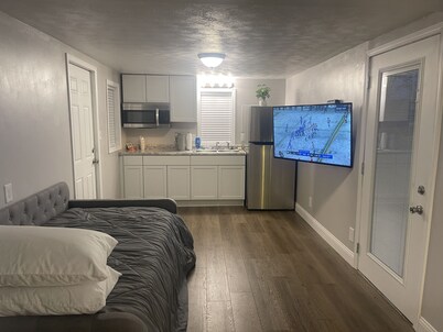 Quaint, tiny home in the small town of Bainbridge.  Newly remodeled.