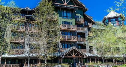 Ski in/out! Large Studio in Lodge at Spruce Peak