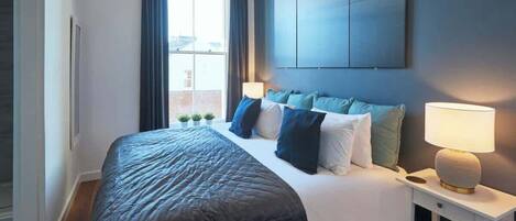 1 soverom, strykejern/-brett, wi-fi (inkludert) og sengetøy