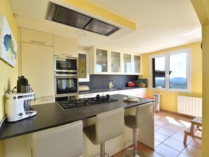 Fridge, microwave, oven, dishwasher - Villa Amaya (Begur, Costa Brava) (Begur)