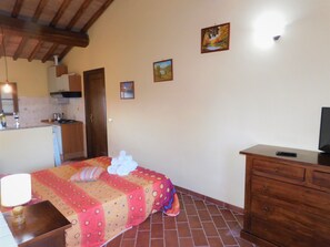 1 habitación y ropa de cama 