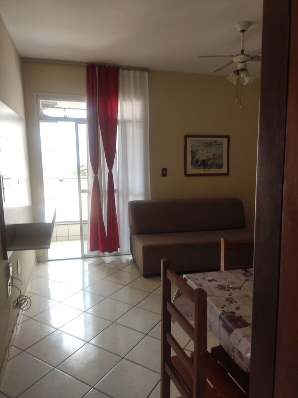Living area - Apartment very close to the beach!!! (Guarapari)