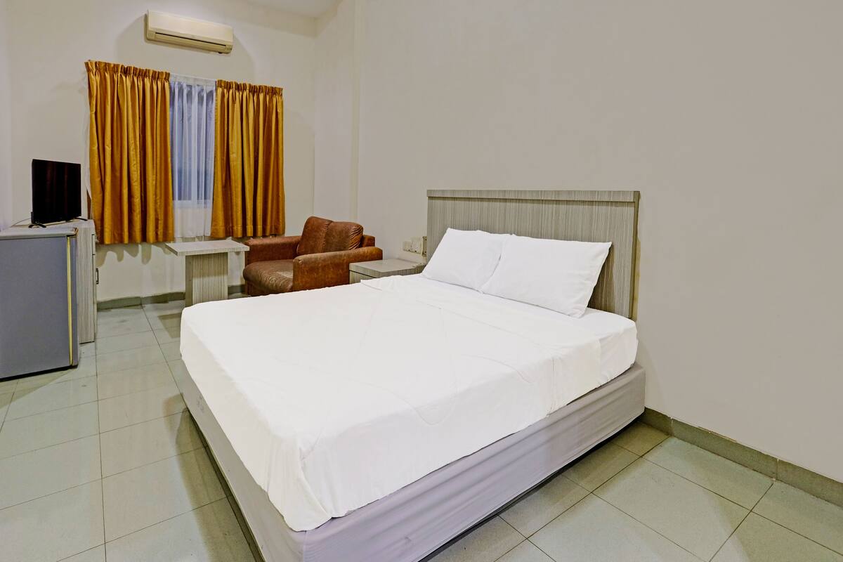 Habitación Deluxe doble | Escritorio, wifi gratis, ropa de cama