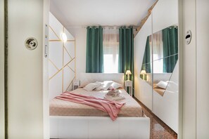 1 Schlafzimmer, Schreibtisch, Bügeleisen/Bügelbrett, kostenloses WLAN