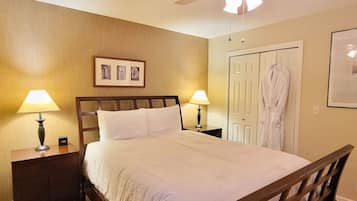 1 bedroom, desk, WiFi, bed sheets