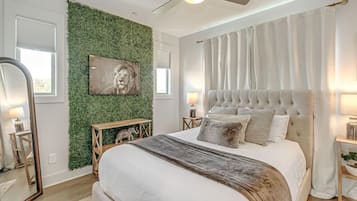 Iron/ironing board, travel cot, free WiFi, bed sheets