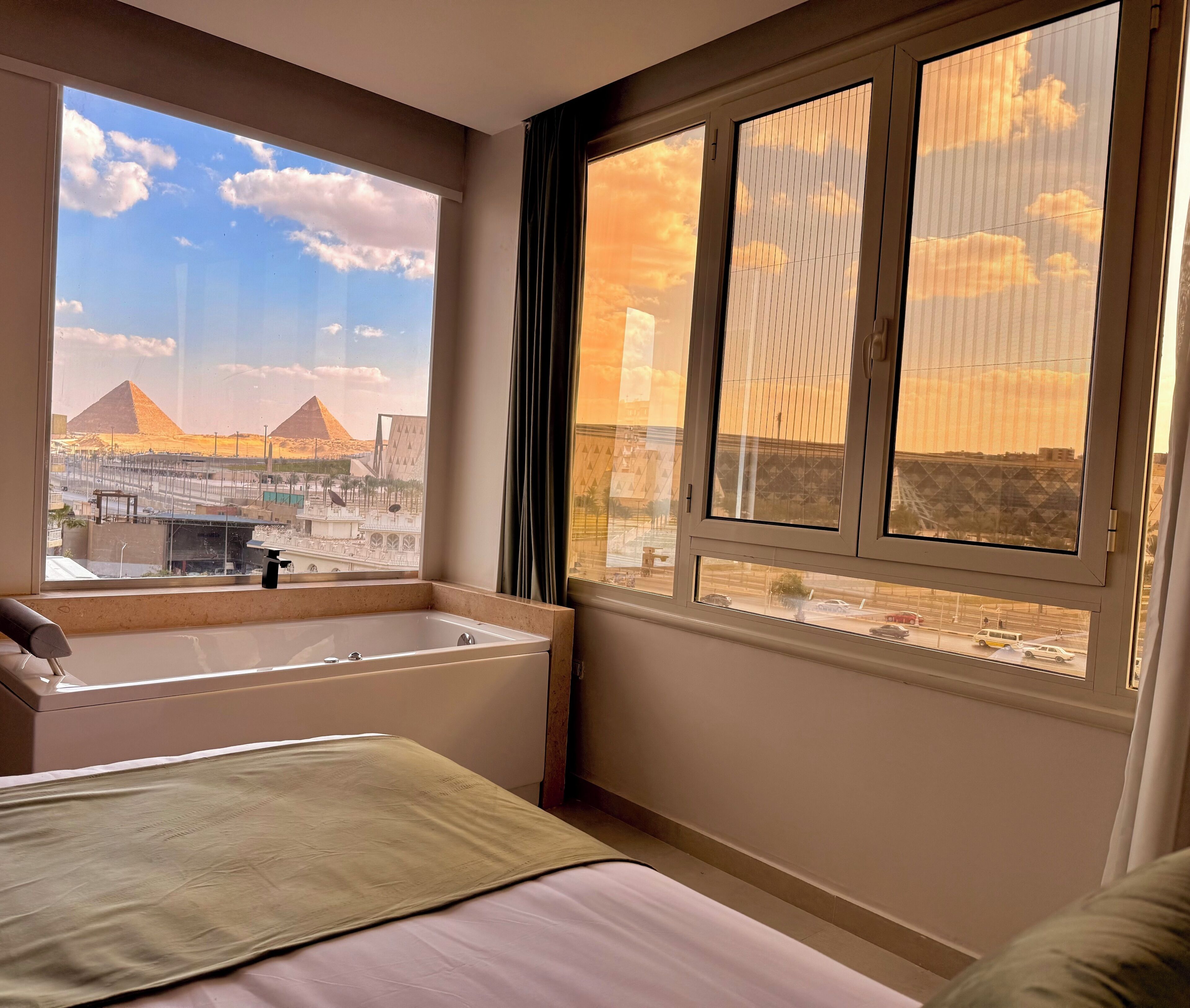 Suite – executive | Individuelt dekorert, individuelt innredet og skrivebord