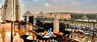 New Museum Guest House Pyramids View
