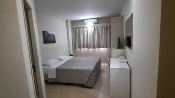 In-room safe, free WiFi