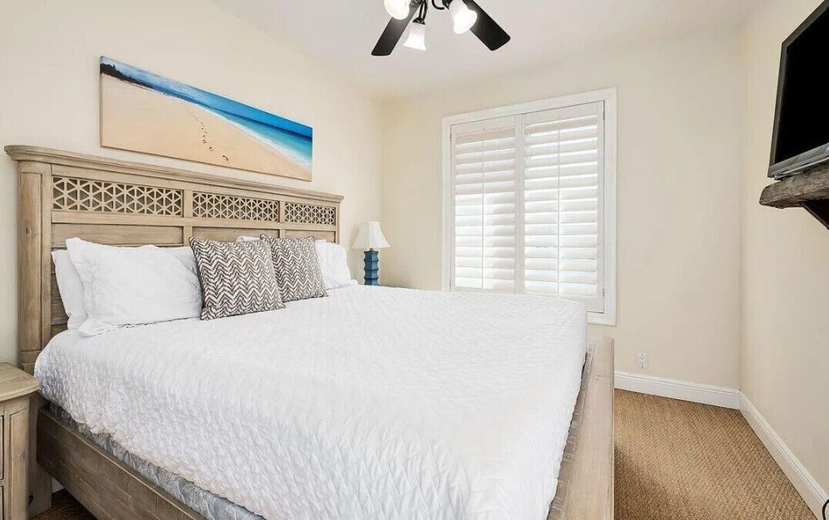 Photo 21 of Large 5BR/4BA Home- Walk to The Beach- PET FRIENDLY!