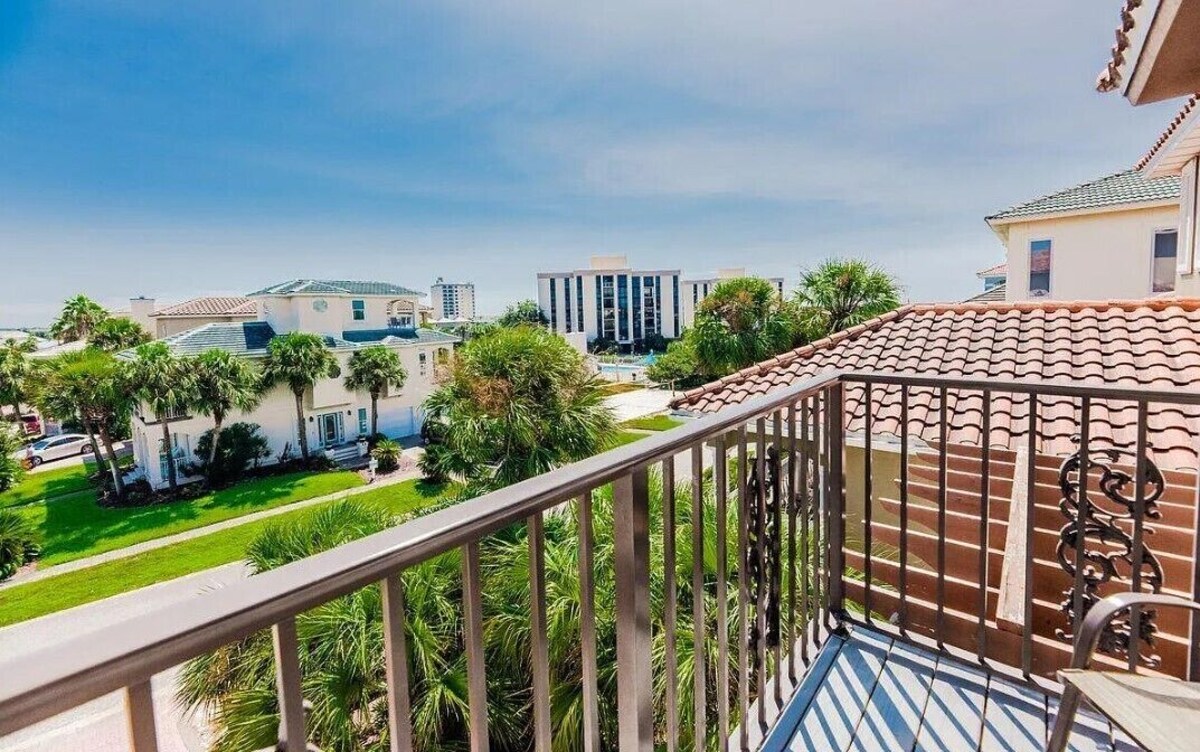 Photo 36 of Large 5BR/4BA Home- Walk to The Beach- PET FRIENDLY!