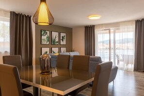 Dining - Villa with Private Pool in Vela Luka (Vela Luka)