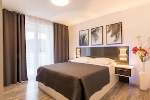 5 camere, Wi-Fi, lenzuola