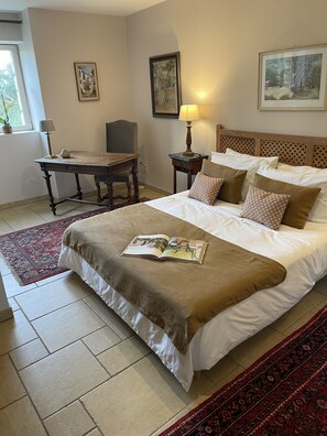 3 bedrooms, desk, iron/ironing board, travel cot - Magnificient Grand Longere on grounds of 15 Century Manor (Coux-et-Bigaroque-Mouzens)