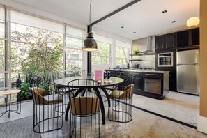 Fridge, microwave, oven, stovetop - w* | Majestic 1BR for World Cup in Polanco (Ciudad de México)