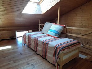 2 bedrooms, desk, iron/ironing board, travel cot