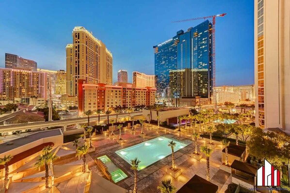 Piscine extérieure, piscine chauffée