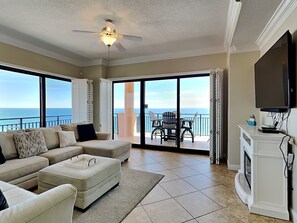 Smart TV, fireplace - SeaChase 1501W | Sky-High Views & Pool (Orange Beach)