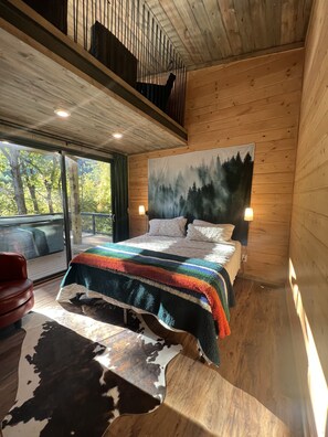 3 habitaciones, camas con efecto memoria y escritorio
