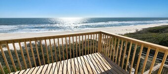 Beachfront - Community Pool/Pickleball Access!