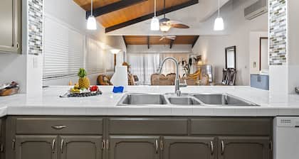 5-STAR KONA COAST RESORT 2 bedr/2 bath Top Floor, AC, Unit#2-201!