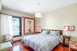 3 soverom, strykejern/-brett, wi-fi og sengetøy