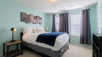 3 habitaciones, escritorio, tabla de planchar con plancha y wifi